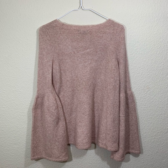 American Eagle Light Dusty Pink Sweater - Picture 2 of 4